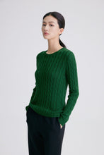 将图片加载到图库查看器,Classic Cable Round Neck Cable Knit Sweater