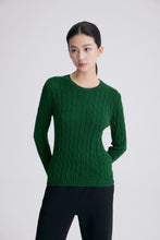 将图片加载到图库查看器,Classic Cable Round Neck Cable Knit Sweater