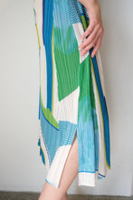将图片加载到图库查看器,Flowing Colors Dress