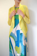 将图片加载到图库查看器,Flowing Colors Dress