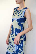 将图片加载到图库查看器,Abstract Dreamscape Dress