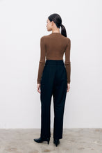 Load image into Gallery viewer, Lora Seamless Extra Fine Merino Wool Top