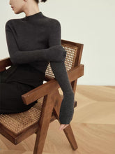 Load image into Gallery viewer, Lora Seamless Extra Fine Merino Wool Top