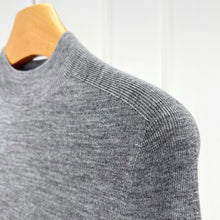 Load image into Gallery viewer, Lora Seamless Extra Fine Merino Wool Top