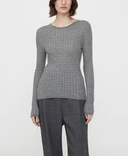 将图片加载到图库查看器,Cable Merino Wool Round Neck Long Sleeve Sweater