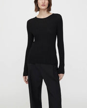 将图片加载到图库查看器,Cable Merino Wool Round Neck Long Sleeve Sweater