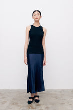 Load image into Gallery viewer, Mini Cable Wool Knit Vest