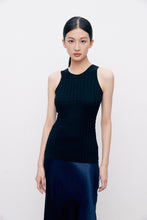 Load image into Gallery viewer, Mini Cable Wool Knit Vest