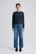 Cargar imagen en el visor de la galería, Sharon Cable Knit Premier Cashmere Silk Sweater