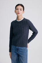 Cargar imagen en el visor de la galería, Sharon Cable Knit Premier Cashmere Silk Sweater