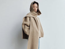 将图片加载到图库查看器,ÀIMAI Hooded Cashmere Wool Scarf