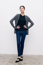 Cargar imagen en el visor de la galería, PAULA Wool V-Neck Long Sleeve Cardigan