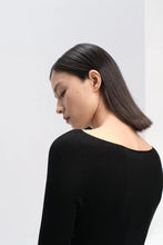 Load image into Gallery viewer, Carol Seamless Super Fine Merino Boat Neck Top