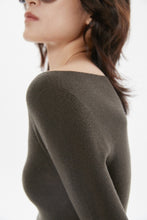 Load image into Gallery viewer, Carol Seamless Super Fine Merino Boat Neck Top