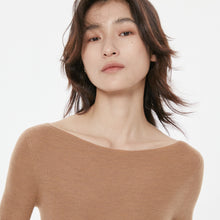 Load image into Gallery viewer, Carol Seamless Super Fine Merino Boat Neck Top