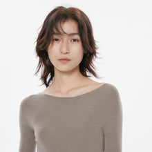 Load image into Gallery viewer, Carol Seamless Super Fine Merino Boat Neck Top