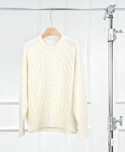 Cargar imagen en el visor de la galería, Tanya Wool and Cashmere Cable Knit Sweater