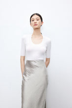 将图片加载到图库查看器,Eva Merino U-neck Top