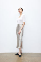 将图片加载到图库查看器,Eva Merino U-neck Top