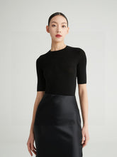 Cargar imagen en el visor de la galería, Taylor Seamless Superfine Merino Crew Neck Short Sleeves