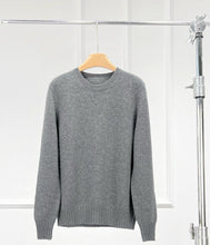 Cargar imagen en el visor de la galería, Rad Premier Cashmere Merino Wool Round Neck Sweater