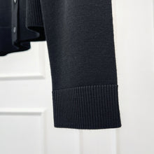 Charger l'image dans la galerie, KOW Merino Wool Round-Neck Cardigan
