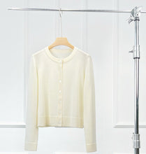Charger l'image dans la galerie, KOW Merino Wool Round-Neck Cardigan