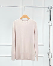 画像をギャラリービューアに読み込む, Wick Premier Cashmere Merino Wool Round Neck Sweater