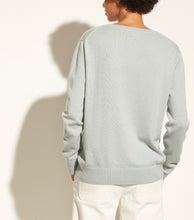 Cargar imagen en el visor de la galería, Wick Premier Cashmere Merino Wool V-Neck Sweater