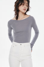 Cargar imagen en el visor de la galería, Lynn Seamless Super Fine Merino Wool Boat Neck Long Sleeve