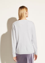 Cargar imagen en el visor de la galería, Wick Premier Cashmere Merino Wool V-Neck Sweater