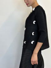 将图片加载到图库查看器,3D Floral Accented Top Cardigan