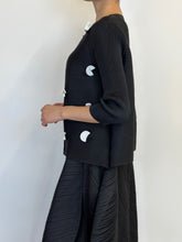 将图片加载到图库查看器,3D Floral Accented Top Cardigan