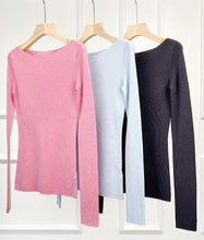 Cargar imagen en el visor de la galería, Lynn Seamless Super Fine Merino Wool Boat Neck Long Sleeve