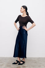 Load image into Gallery viewer, Carol Seamless Super Fine Merino Boat Neck Top