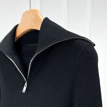 画像をギャラリービューアに読み込む, Felix Merino Wool Zip Knit – Effortless Elegance, Redefined