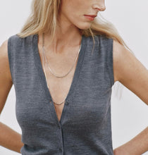 Load image into Gallery viewer, Kow Extra Fine Merino Silk Blend Buttoned Vest