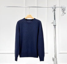 Charger l'image dans la galerie, RAD Wool-Cashmere Round Neck Sweater
