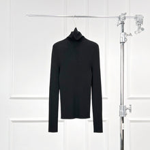 Cargar imagen en el visor de la galería, Camelia Thickened Seamless Turtleneck