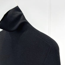 Cargar imagen en el visor de la galería, Camelia Thickened Seamless Turtleneck