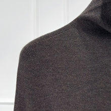 Cargar imagen en el visor de la galería, Camelia Thickened Seamless Turtleneck