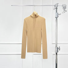 Cargar imagen en el visor de la galería, Camelia Thickened Seamless Turtleneck