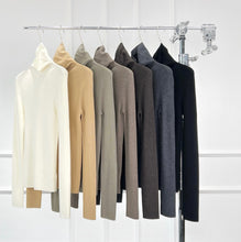 Cargar imagen en el visor de la galería, Camelia Thickened Seamless Turtleneck