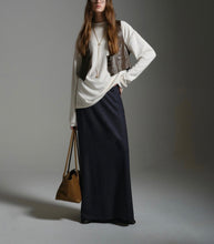 Load image into Gallery viewer, ANDREA Acetate Wool Round Neck Long Sleeve T-shirt