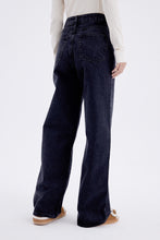 Load image into Gallery viewer, Eglitta High-Waisted Wide-Leg Jeans