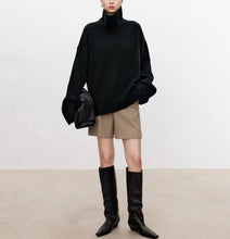 画像をギャラリービューアに読み込む, Phoebe Premier Merino Wool Oversized Turtleneck Sweater