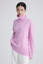 画像をギャラリービューアに読み込む, Phoebe Premier Merino Wool Oversized Turtleneck Sweater