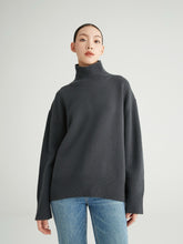 画像をギャラリービューアに読み込む, Phoebe Premier Merino Wool Oversized Turtleneck Sweater