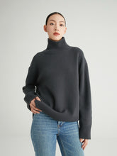 画像をギャラリービューアに読み込む, Phoebe Premier Merino Wool Oversized Turtleneck Sweater