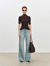 Load image into Gallery viewer, Olivia Seamless Superfine Merino Wool Mock Neck Short Sleeves — The Art of Perfect Form